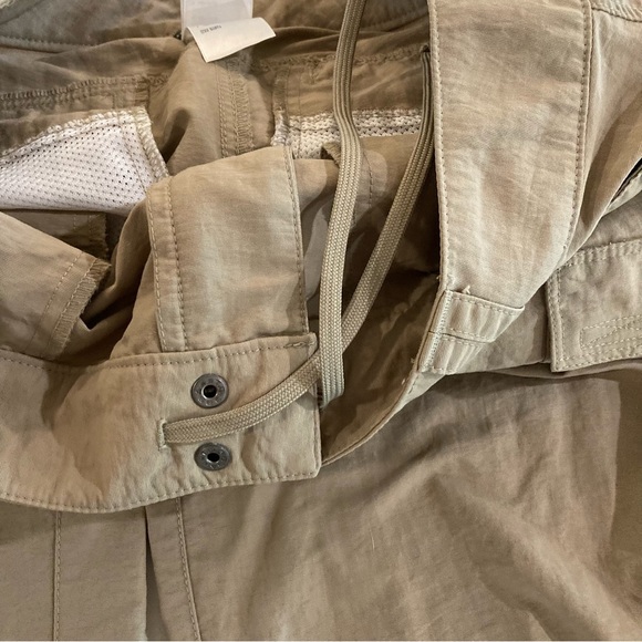 North Face Convertible Hiking Plants 12 - Picture 8 of 9